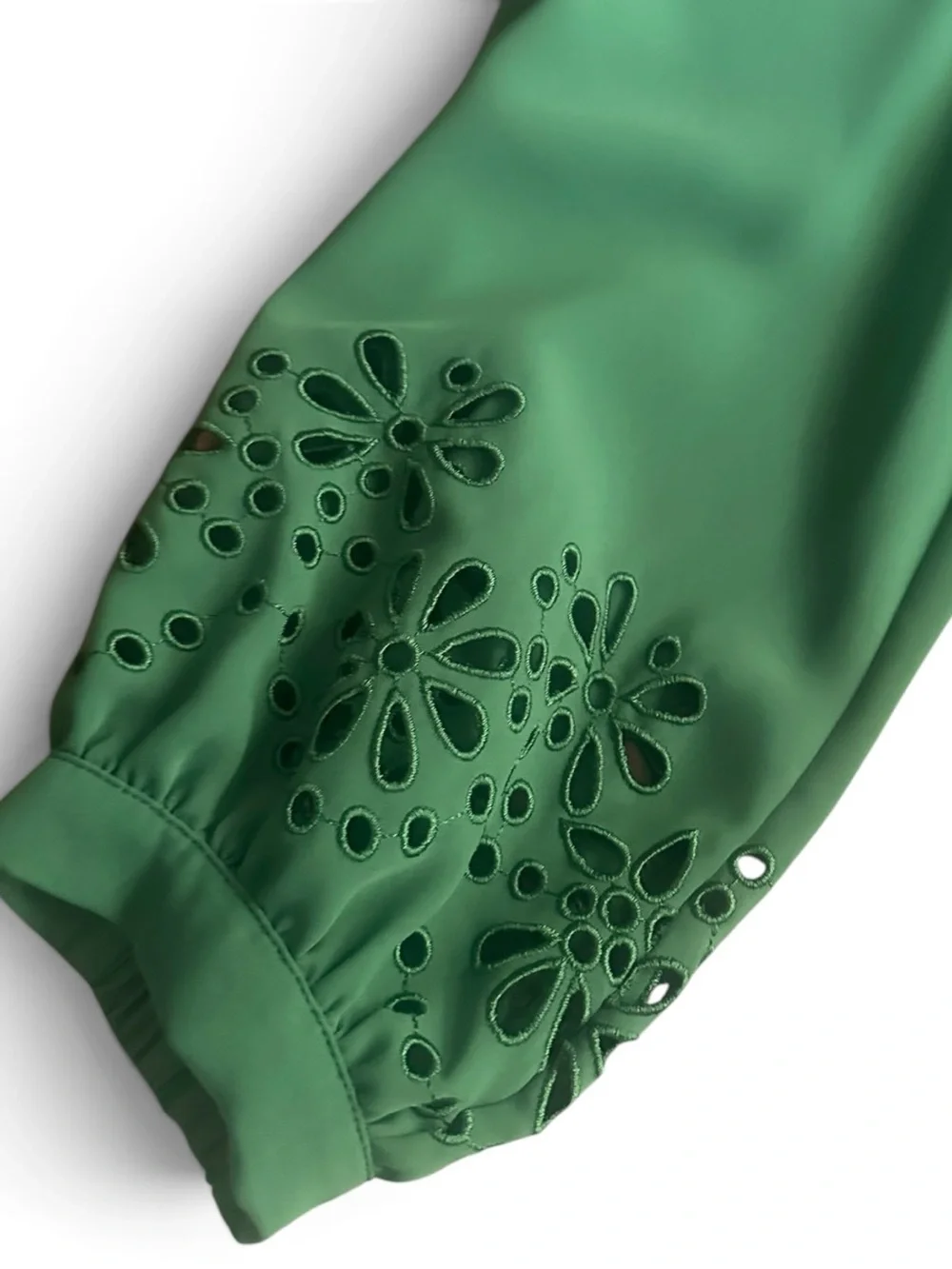 Chico’s NWT Green Eyelet Blouse & Wide Leg Pants 2 Pc Set Size 1.5 / 10